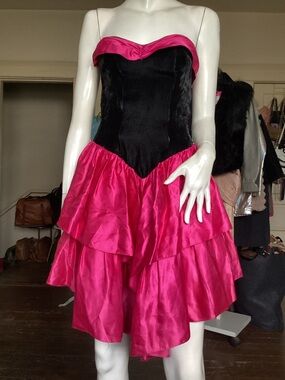 Vintage Roberta ruffles & velvet